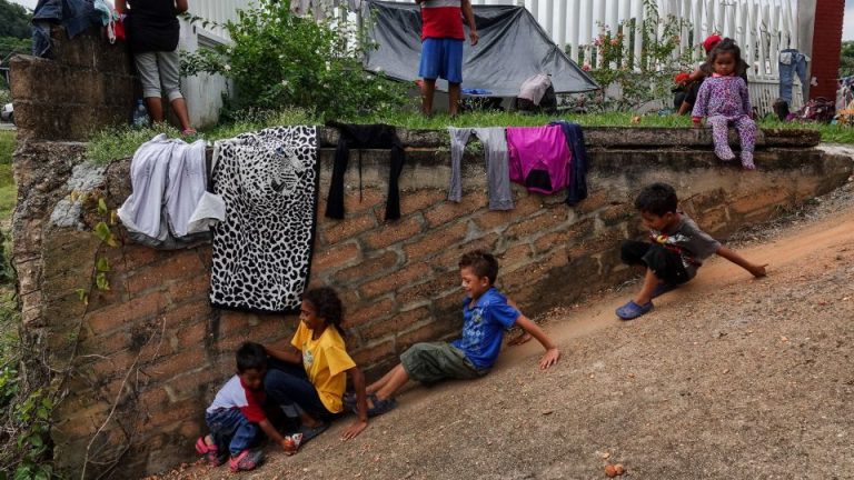 SEGÚN CDIA, 33 DE CADA  100 NIÑOS, NIÑAS Y ADOLESCENTES VIVEN EN SITUACIÓN DE POBREZA.