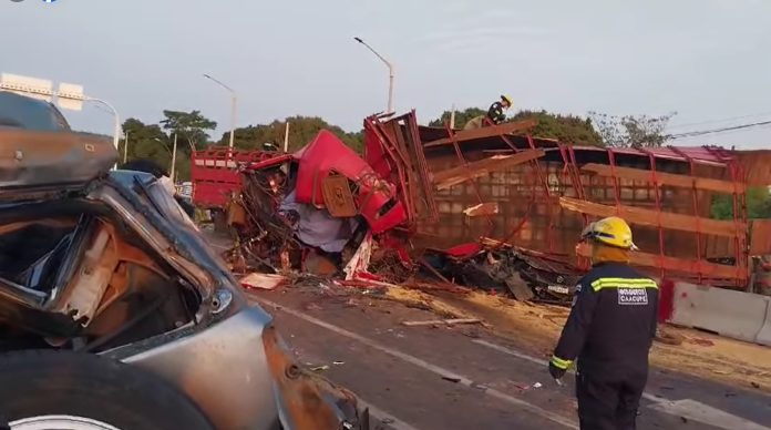 SIETE FALLECIDOS EN GRAVE ACCIDENTE EN PEDROZO
