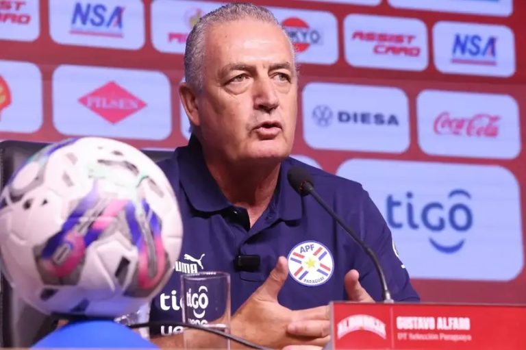 PARAGUAY ENFRENTA ESTA NOCHE A LA SELECCIÓN URUGUAYA.