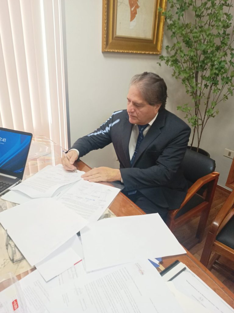 OPOSICIÓN RECURRE A ORGANISMOS INTERNACIONALES CONTRA MODIFICACIÓN DE LEY ELECTORAL.